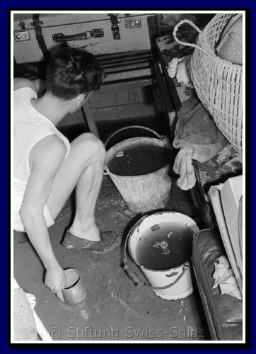 anunciada_023-023-gr-unter-wasser.png