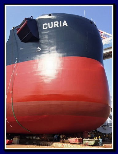 curia_215-detail-001-gr-bow.png