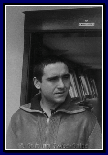 romandie_074-detail-015-3rd off-lopez.png