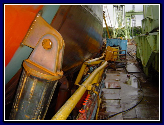 07 09 04-taifun-damage 05.png